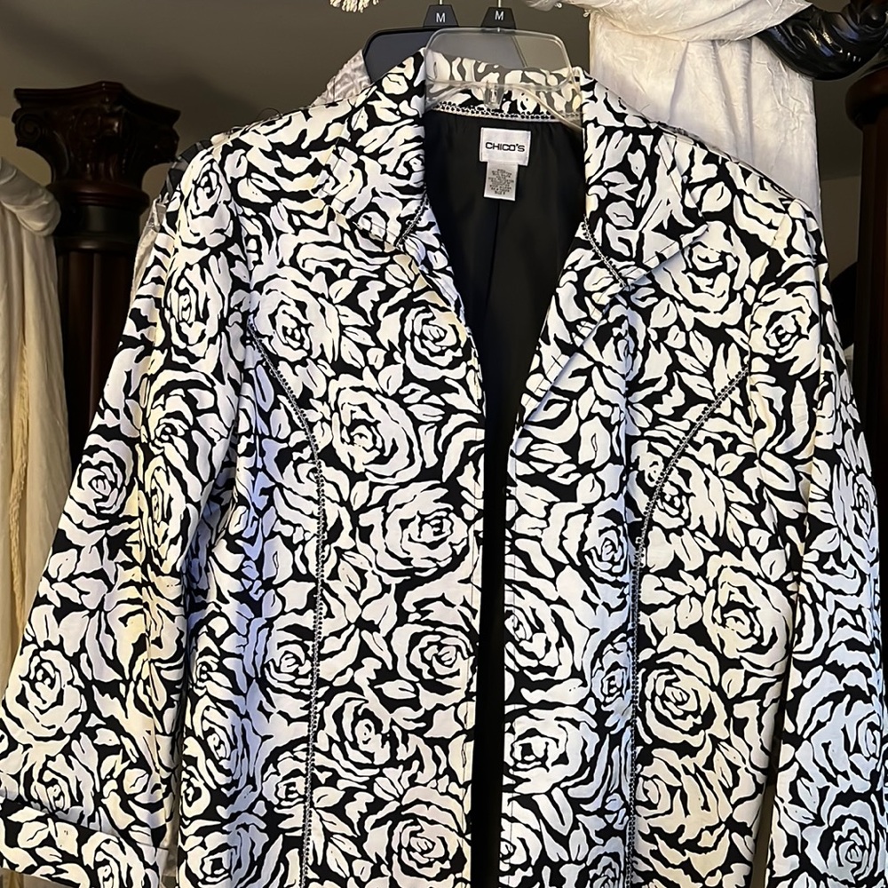 Is like brand new jacket Chico’s brand